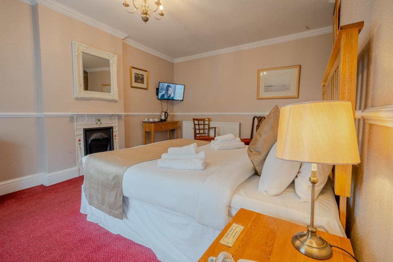 Crown Hotel Cotswold بلوكلي المظهر الخارجي الصورة