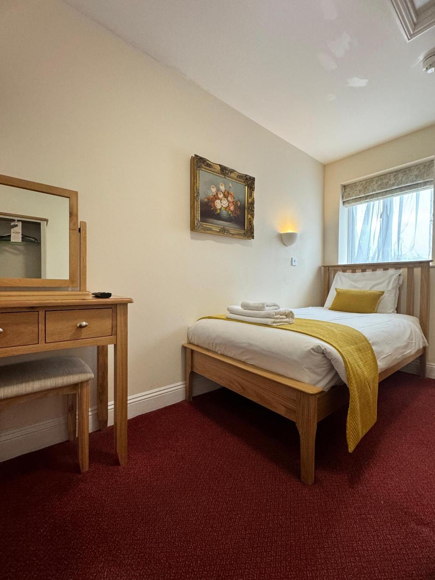 Crown Hotel Cotswold بلوكلي المظهر الخارجي الصورة