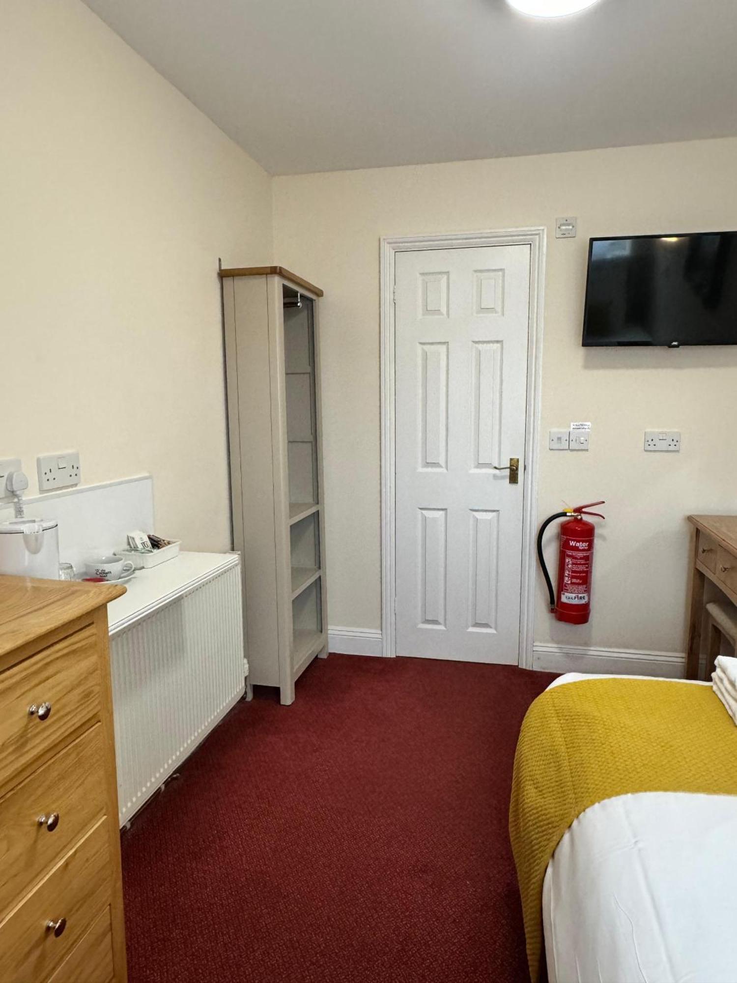 Crown Hotel Cotswold بلوكلي المظهر الخارجي الصورة